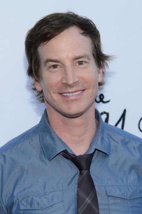 Rob Huebel - Photo 1